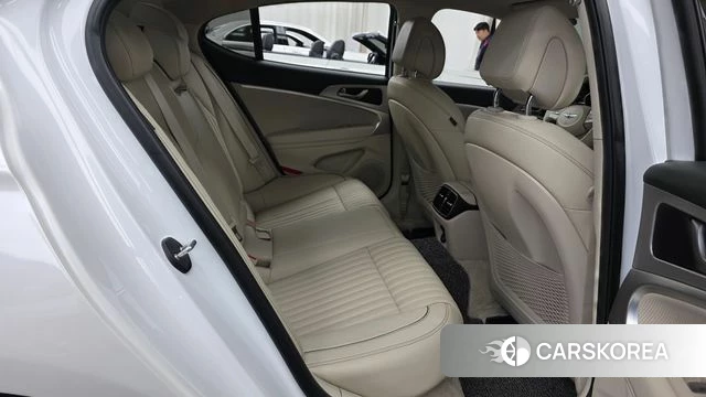 Genesis The New G70 2021 Белый из Кореи, фото 2
