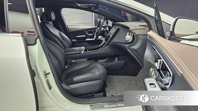 Mercedes-Benz EQE V295 2023 Белый из Кореи, фото 2