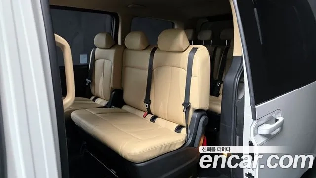 Hyundai Staria 2021 Белый из Кореи, фото 2