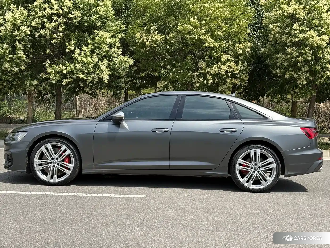Audi S6 2022 Silver/gray из Китая, фото 2