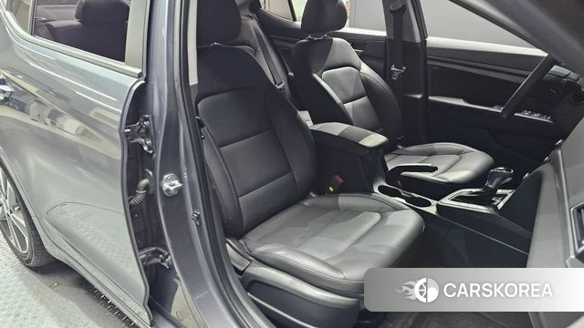 Hyundai Avante AD 2018 Серый из Кореи, фото 2