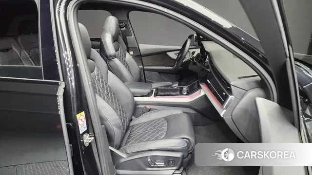 Audi Q7 (4M) 2022 Черный из Кореи, фото 2