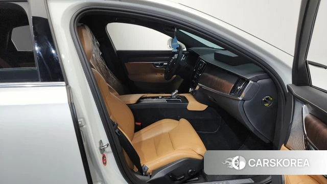 Volvo S90 2021 Белый из Кореи, фото 2