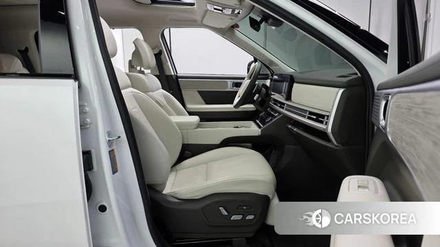 Hyundai Santa Fe (MX5) 2024 Белый из Кореи, фото 2