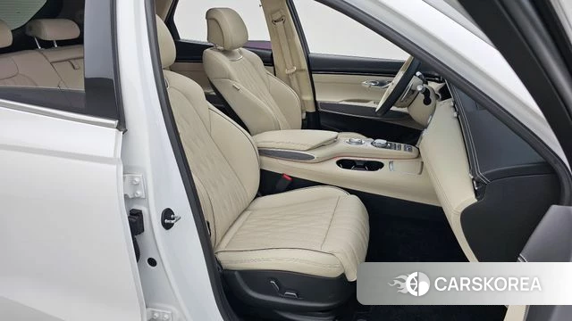 Genesis GV70 2021 Белый из Кореи, фото 2