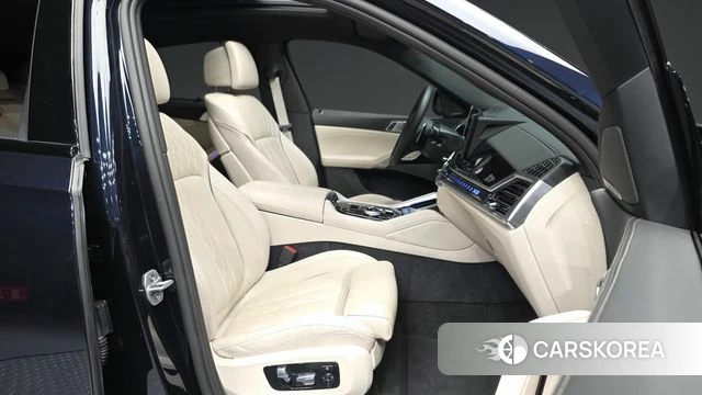 BMW X6 (G06) 2025 Черный из Кореи, фото 2