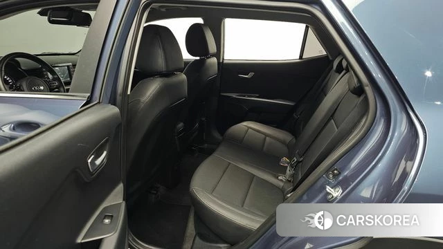 Kia Stonic 2020 Синий из Кореи, фото 2