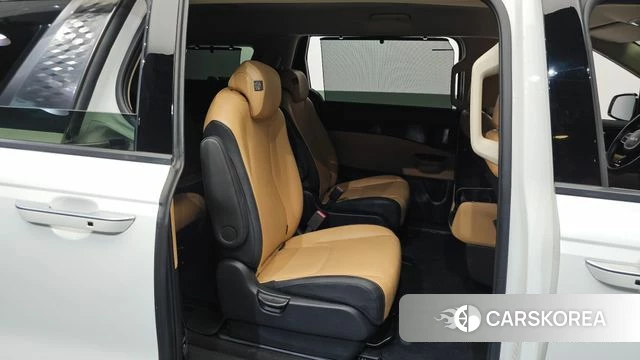 Kia Carnival 4th generation 2023 Белый из Кореи, фото 2
