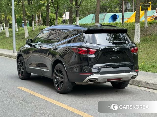 Chevrolet Trailblazer 2023 Черный из Китая, фото 2