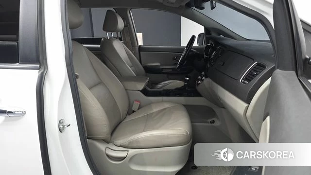 Kia All New Carnival 2018 Белый из Кореи, фото 2
