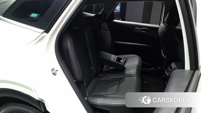 Kia The New Sportage 5th Generation Hybrid 2025 Белый из Кореи, фото 2