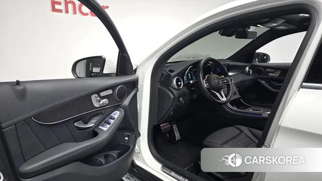 Mercedes-Benz GLC-Class X253 2022 Белый из Кореи, фото 2