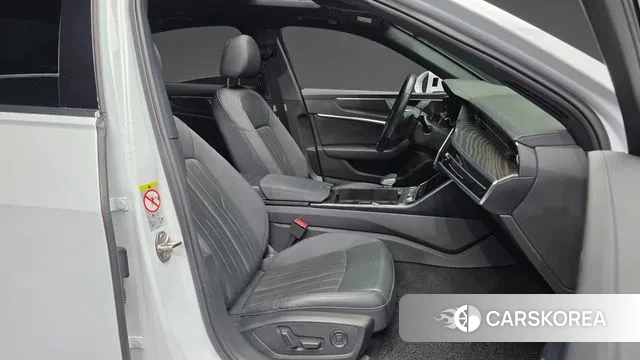 Audi A6 (C8) 2020 Белый из Кореи, фото 2