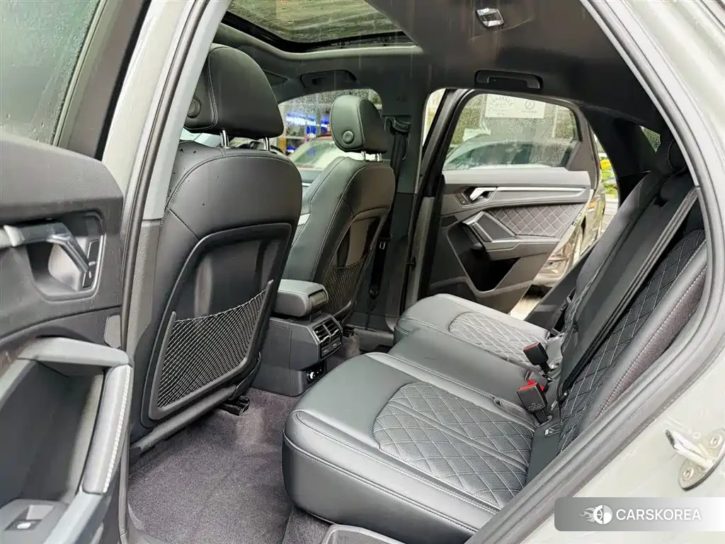 Audi Q3 Sportback 2024 Silver/gray из Китая, фото 2