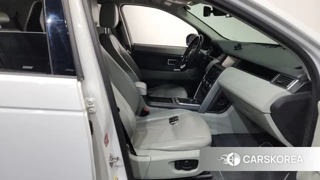 Land Rover Discovery Sports 2018 Белый из Кореи, фото 2