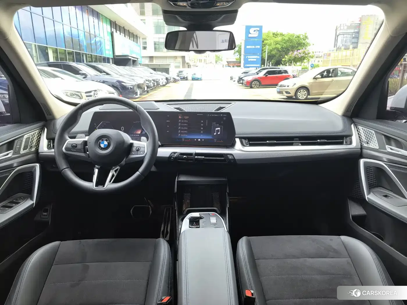 BMW X1 2024 Белый из Китая, фото 2