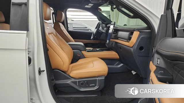Ford Expeditation 2023 Белый из Кореи, фото 2