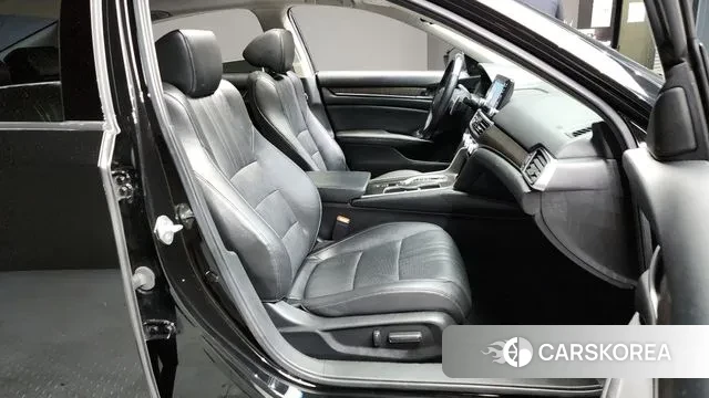 Honda Accord 10th Generation 2021 Черный из Кореи, фото 2