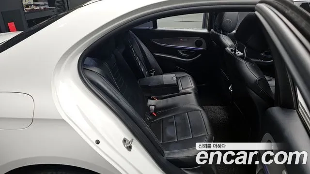 Mercedes-Benz E-Class W213 2019 Белый из Кореи, фото 2