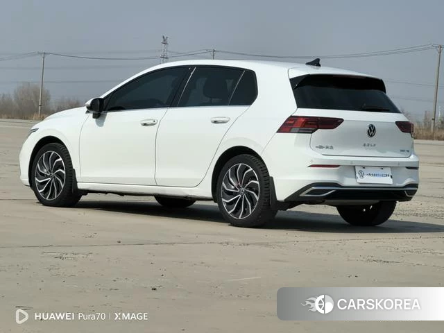Volkswagen Golf 2022 Белый из Китая, фото 2