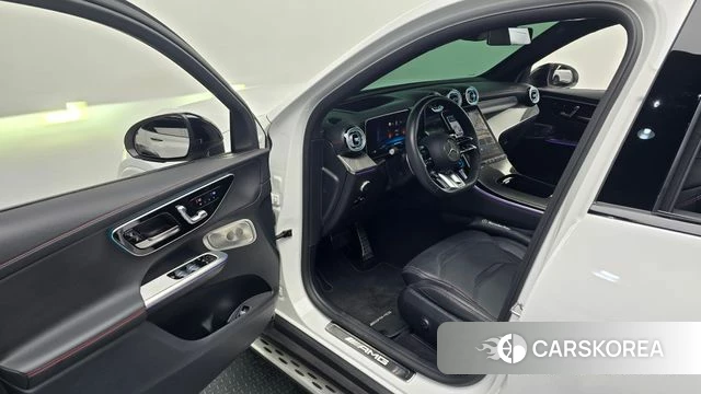 Mercedes-Benz GLC-Class X253 2024 Белый из Кореи, фото 2