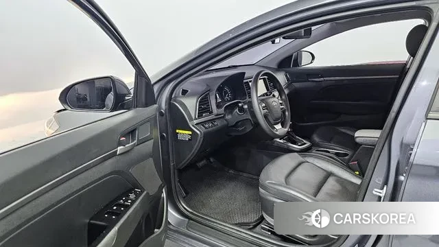 Hyundai Avante AD 2018 Серый из Кореи, фото 2