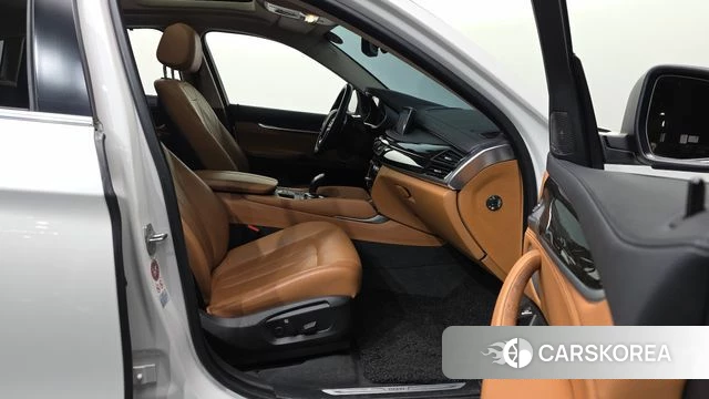 BMW X6 (F16) 2018 Белый из Кореи, фото 2
