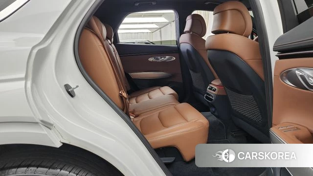 Genesis GV70 2023 Белый из Кореи, фото 2