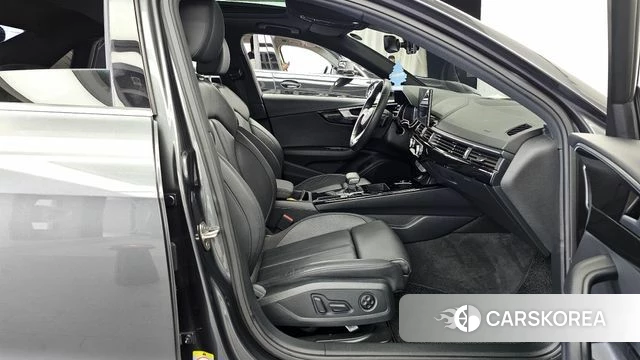 Audi A4 (B9) 2021 Серый из Кореи, фото 2
