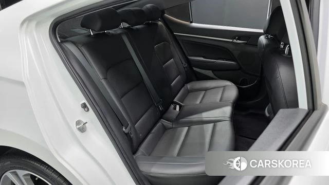Hyundai Avante AD 2018 Белый из Кореи, фото 2
