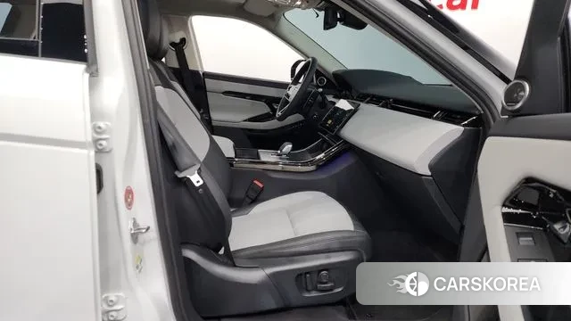 Land Rover Range Rover Evoque 2nd Generation 2025 Белый из Кореи, фото 2