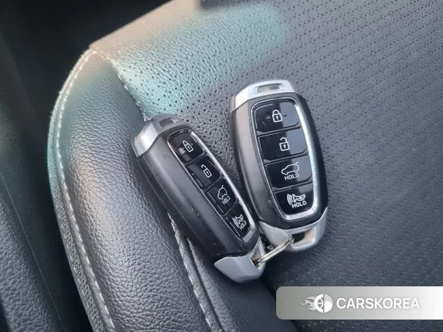 Hyundai Kona 2019 Черный из Кореи, фото 2