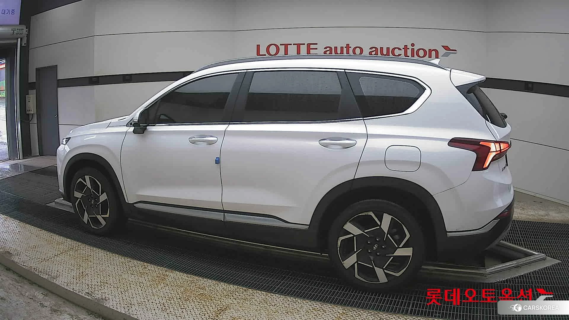 Hyundai Santa Fe 2021 Белый из Кореи, фото 2