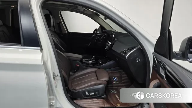 BMW X3 (G01) 2022 Белый из Кореи, фото 2