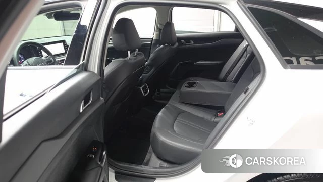 Kia K5 3rd generation 2023 Белый из Кореи, фото 2