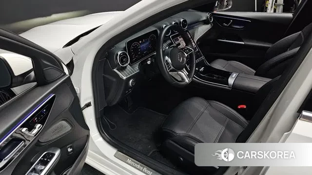 Mercedes-Benz C-Class W206 2024 Белый из Кореи, фото 2