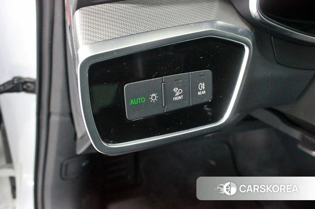 Audi A6 (C8) 2022 Белый из Кореи, фото 2