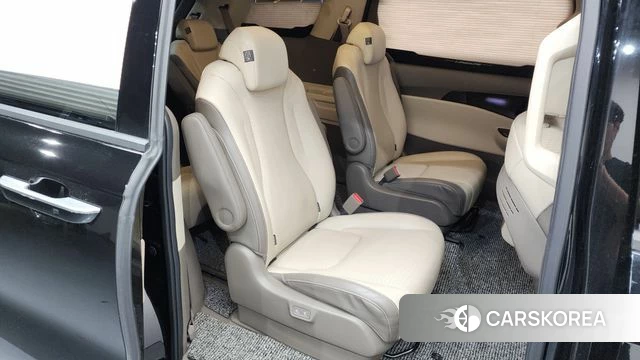Kia Carnival 4th generation 2022 Черный из Кореи, фото 2