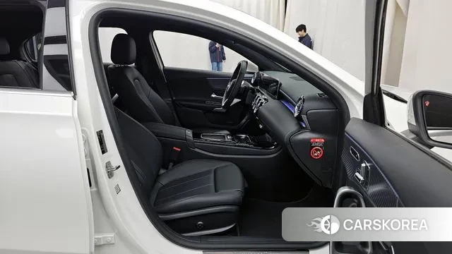 Mercedes-Benz A-Class W177 2025 Белый из Кореи, фото 2