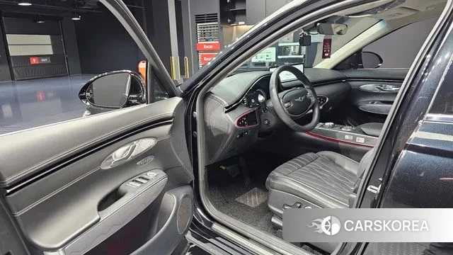 Genesis GV70 2023 Черный из Кореи, фото 2