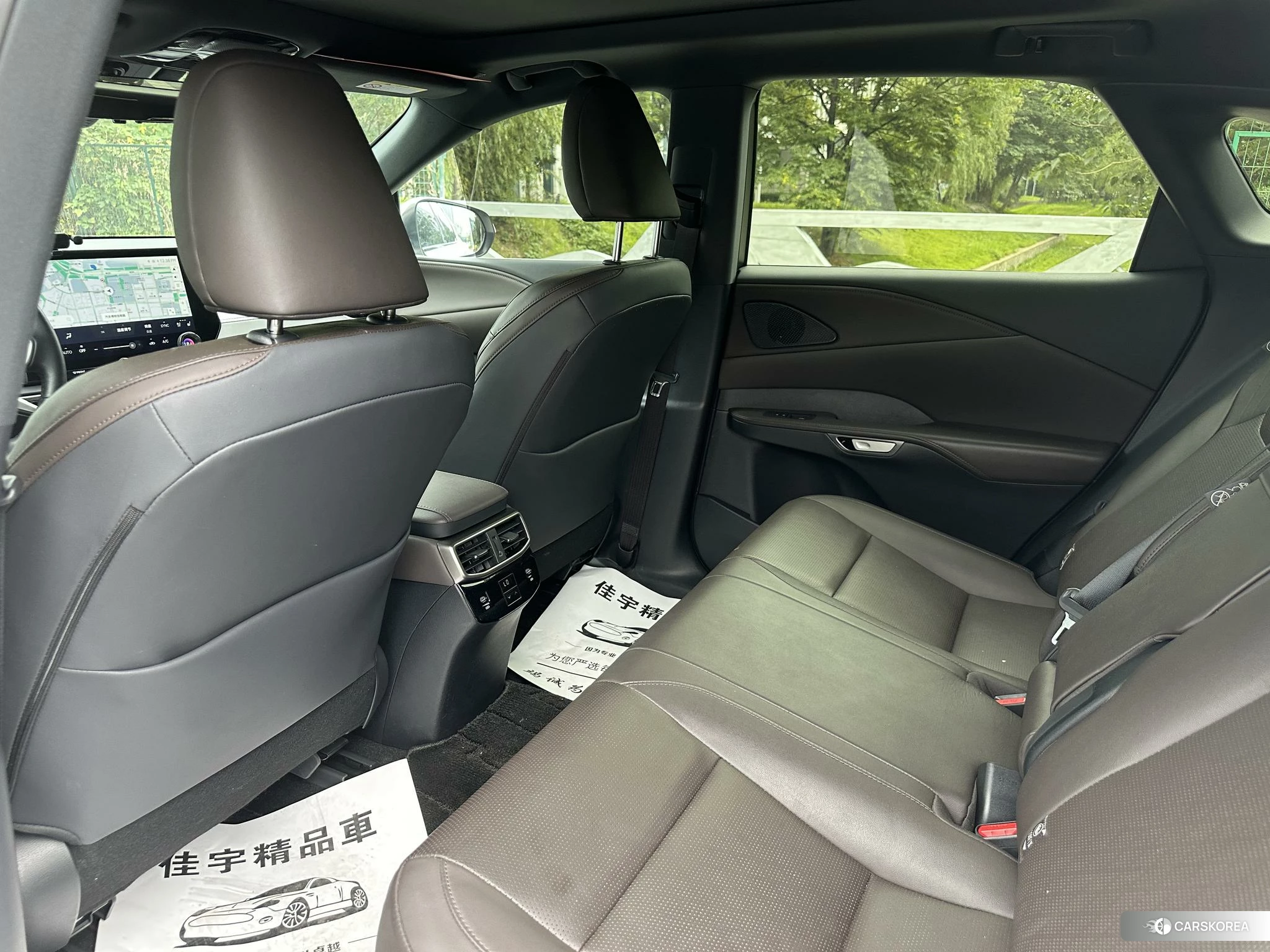 Lexus RX PHEV 2023 Белый из Китая, фото 2