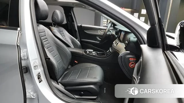 Mercedes-Benz E-Class W213 2018 Серебряный из Кореи, фото 2