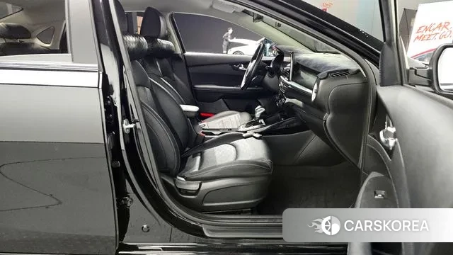 Kia The New K3 2nd generation 2022 Черный из Кореи, фото 2