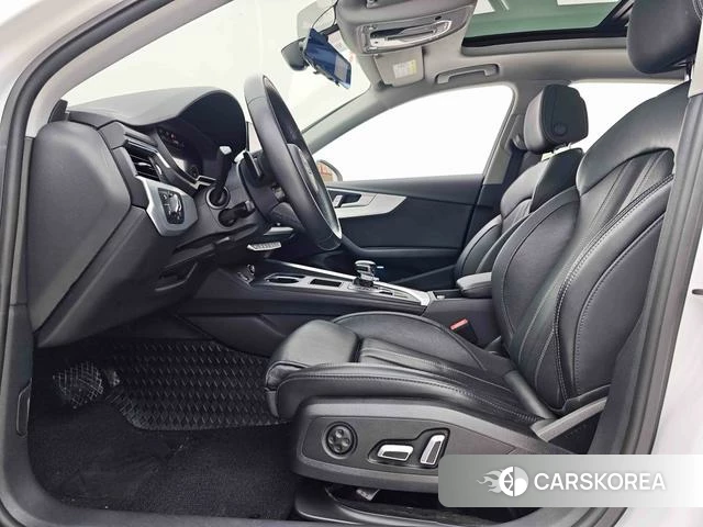 Audi A4L 2023 Белый из Китая, фото 2