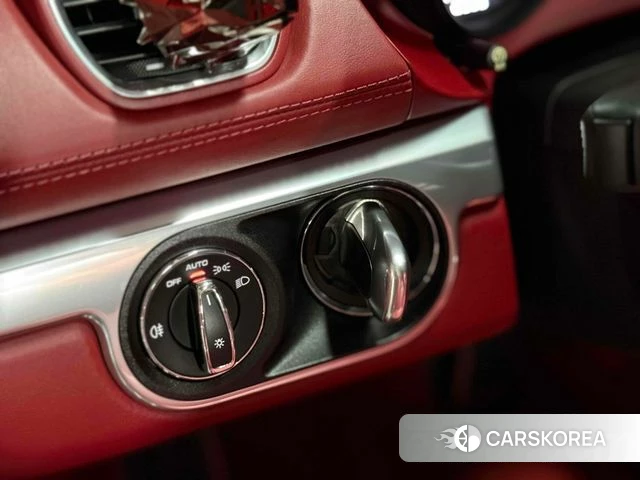 Porsche 718 Boxster 2019 Черный из Кореи, фото 2