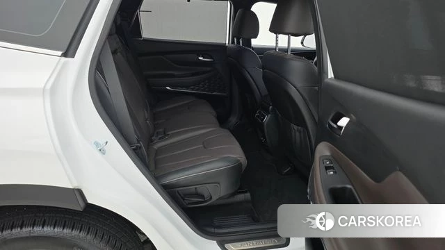 Hyundai The New Santa Fe 2023 Белый из Кореи, фото 2