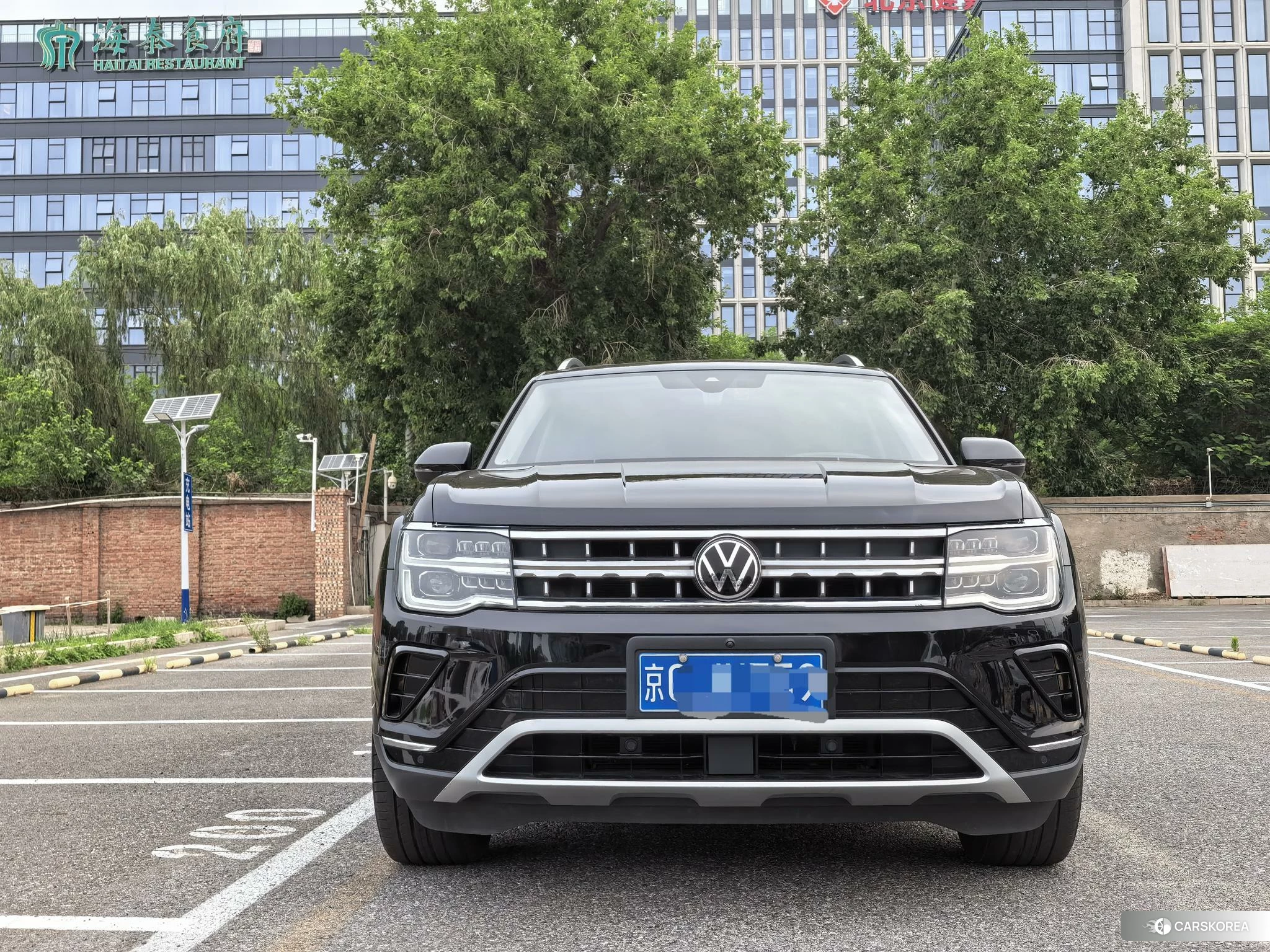Volkswagen Tourang 2021 Черный из Китая, фото 2