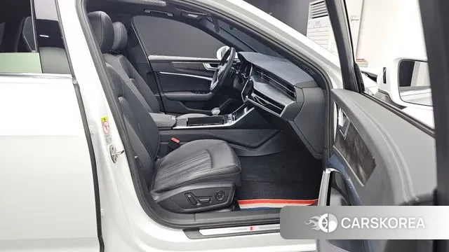 Audi A6 (C8) 2020 Белый из Кореи, фото 2