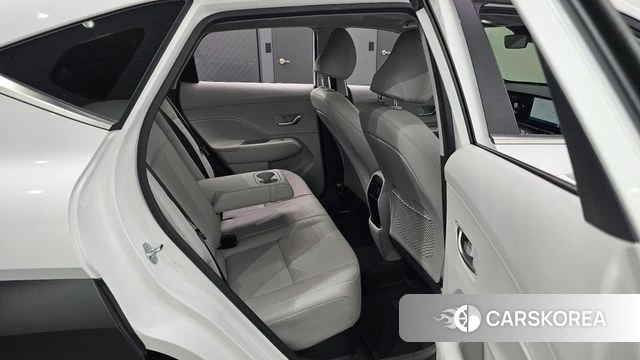Hyundai Kona Hybrid (SX2) 2023 Белый из Кореи, фото 2