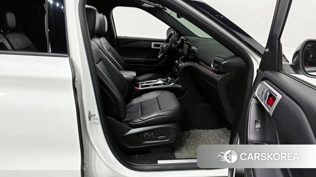 Ford Explorer 6th Generation 2020 Белый из Кореи, фото 2